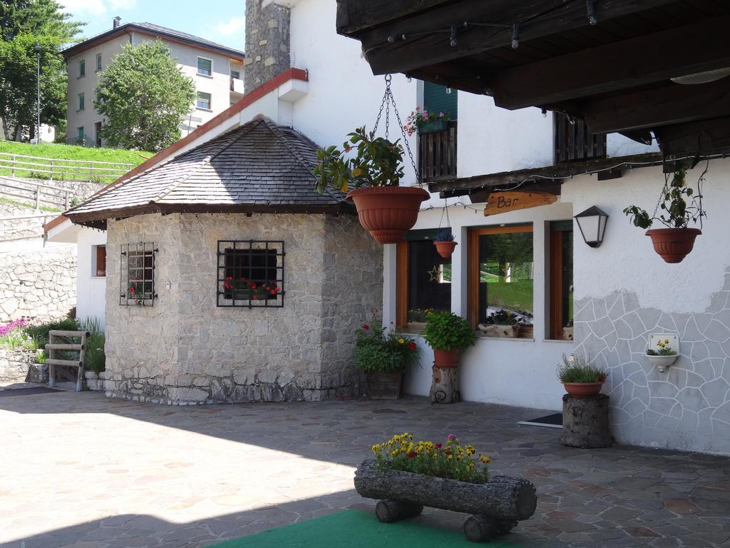 Hotel La Caminatha Val di Zoldo Exterior photo
