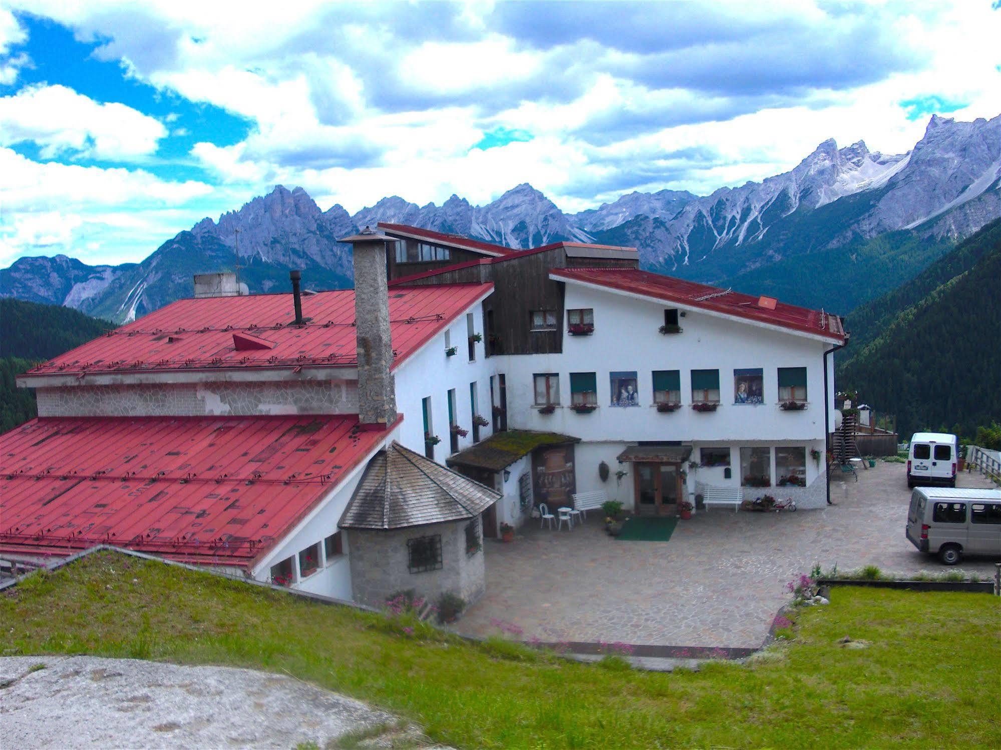 Hotel La Caminatha Val di Zoldo Exterior photo